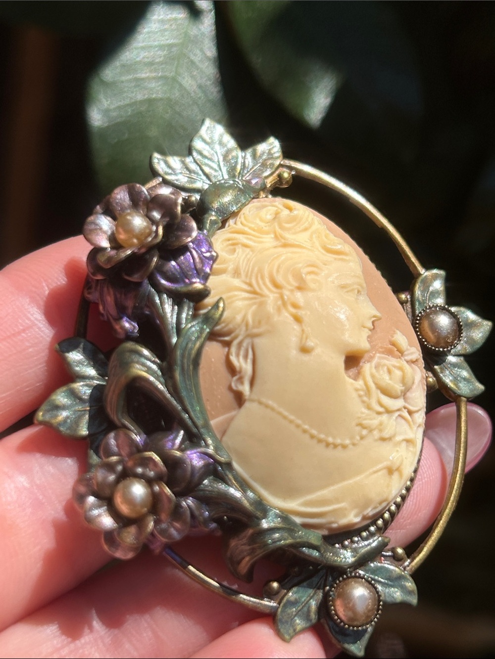 Sweet Romance Art Deco Style Cameo Brooch
